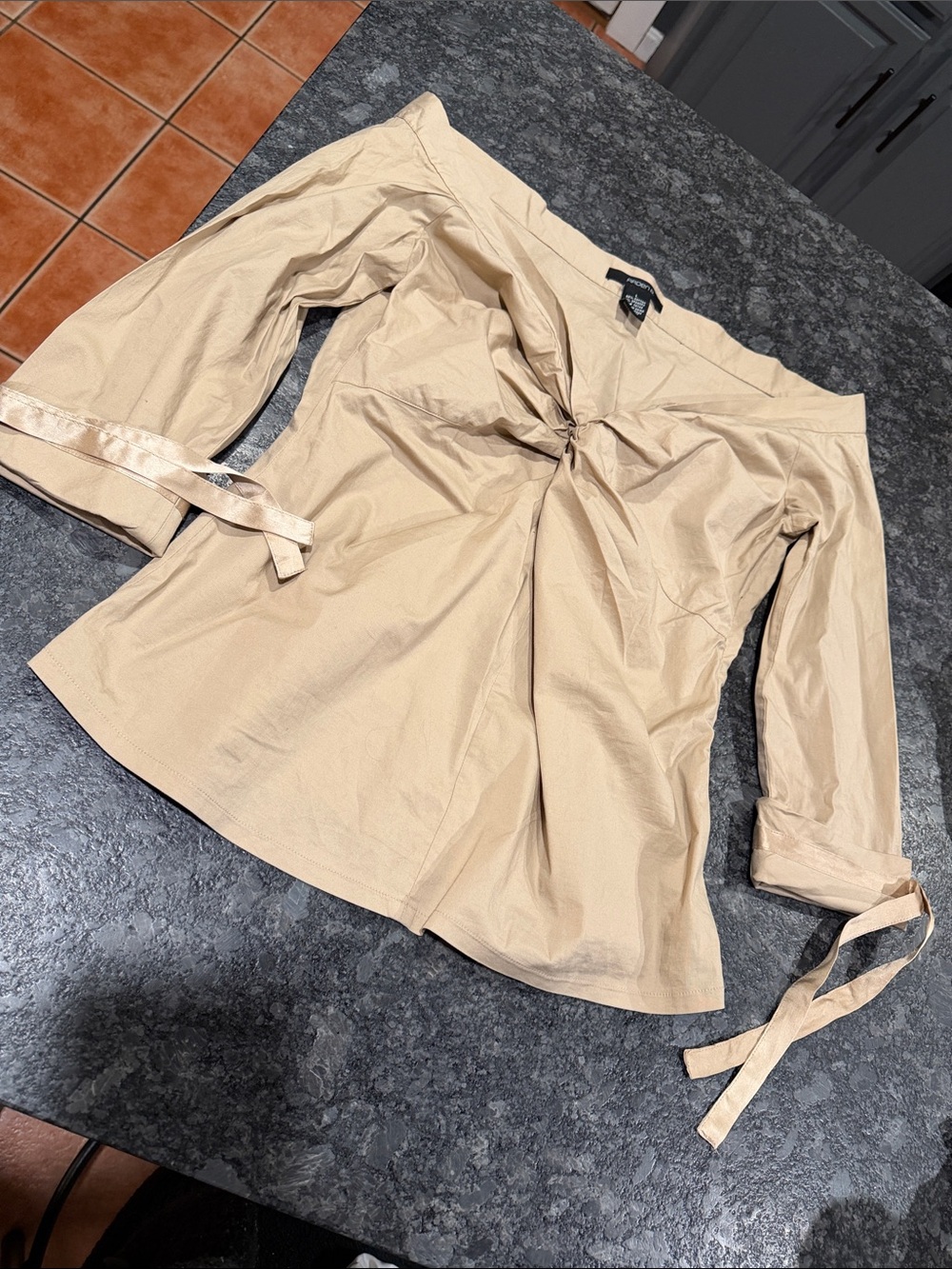 Arden B top